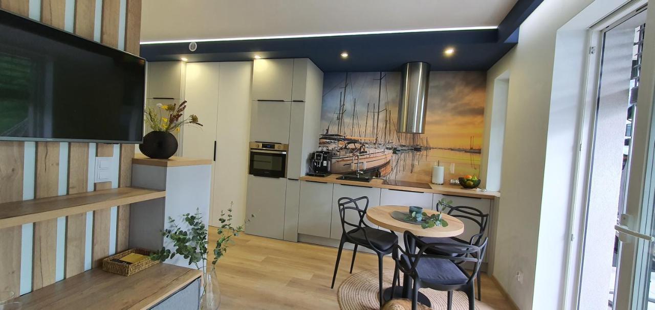 Apartament Na Turystycznej 奥斯特罗达 外观 照片